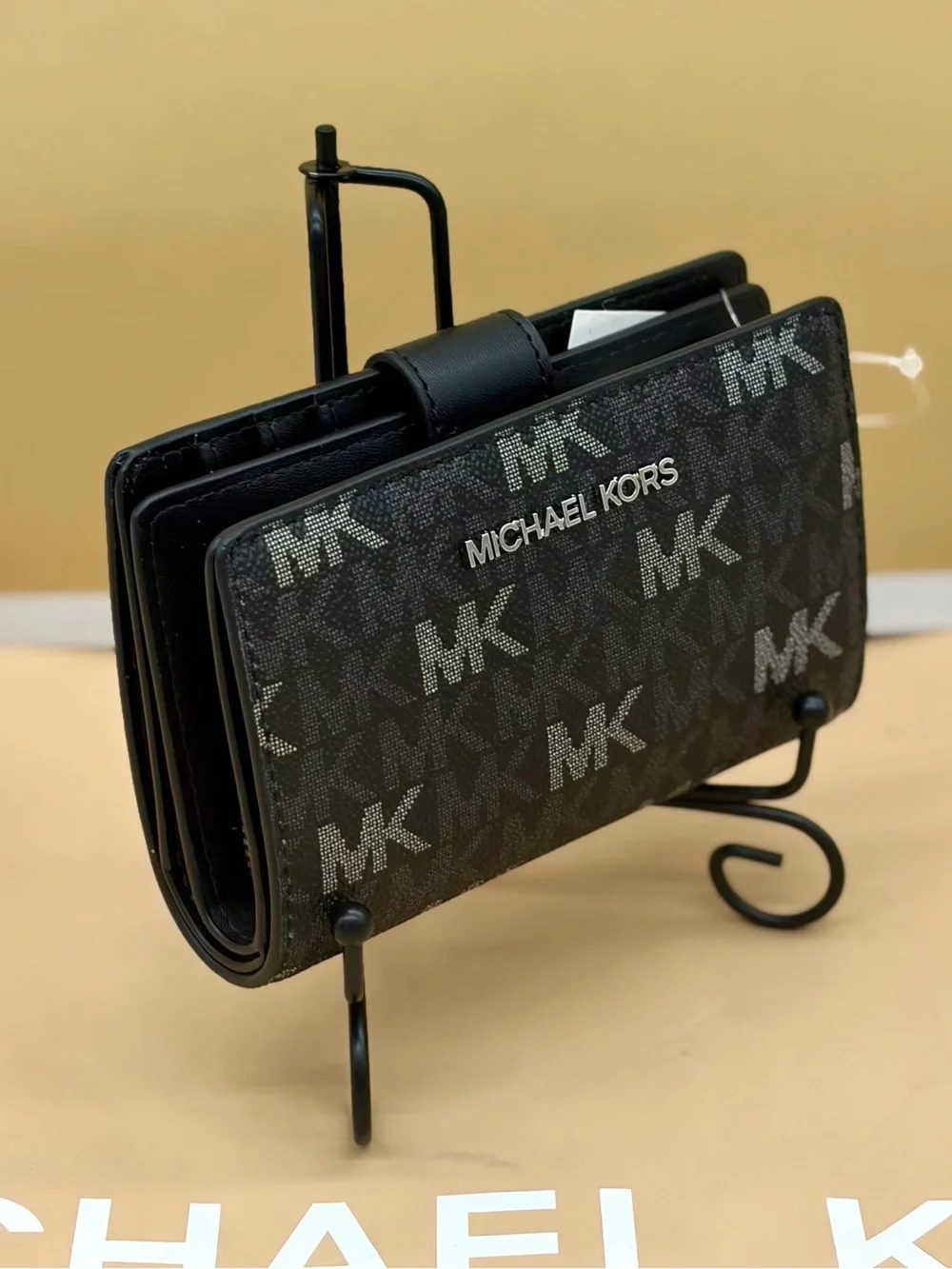 Michael Kors compact bi